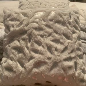 faux fur pillow covers